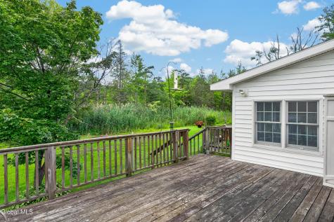 585 Saint David's Lane Niskayuna NY 12309