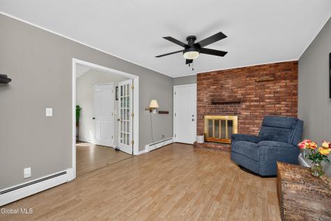 585 Saint David's Lane Niskayuna NY 12309
