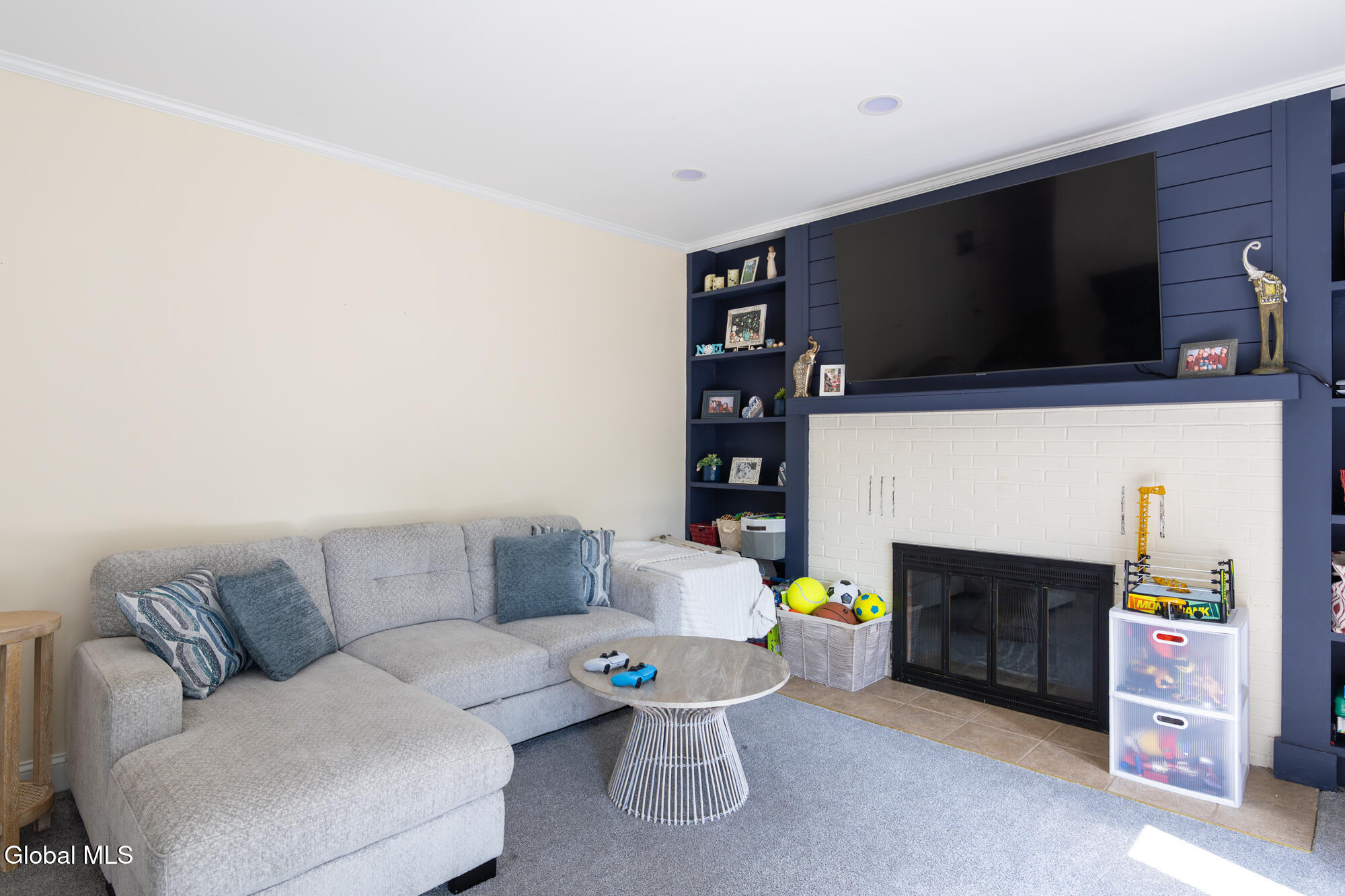 35 Nancy Theresa Terrace Albany NY 12205