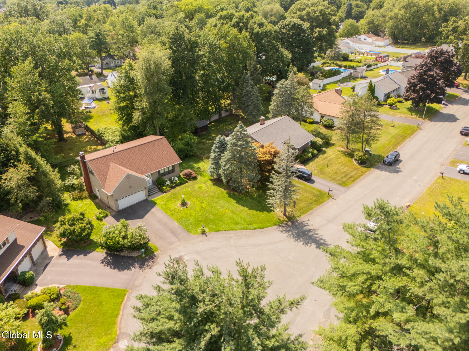 35 Nancy Theresa Terrace Albany NY 12205