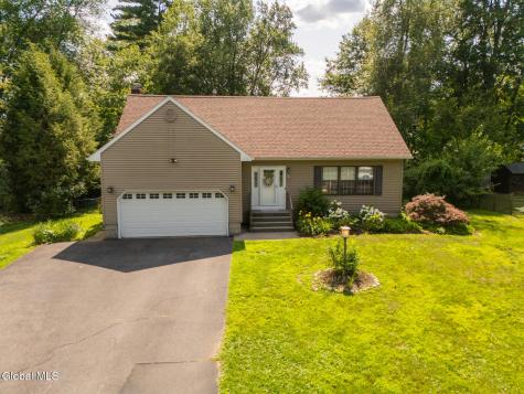 35 Nancy Theresa Terrace Albany NY 12205