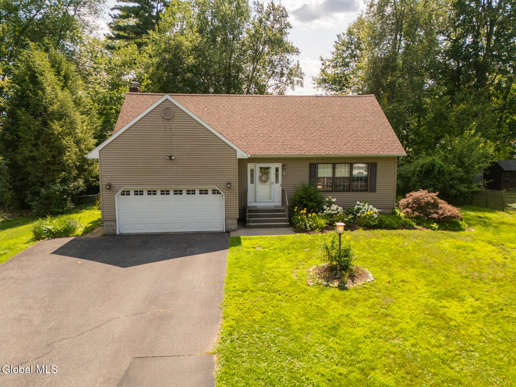 35 Nancy Theresa Terrace Albany NY 12205