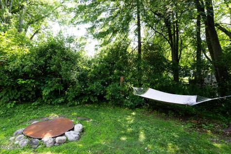 35 Nancy Theresa Terrace Albany NY 12205