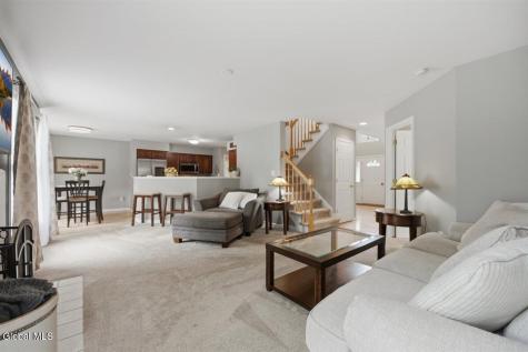 73 Silver Creek Drive Selkirk NY 12158