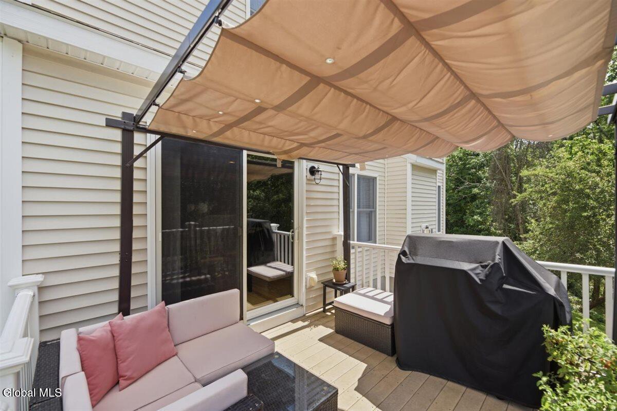 73 Silver Creek Drive Selkirk NY 12158