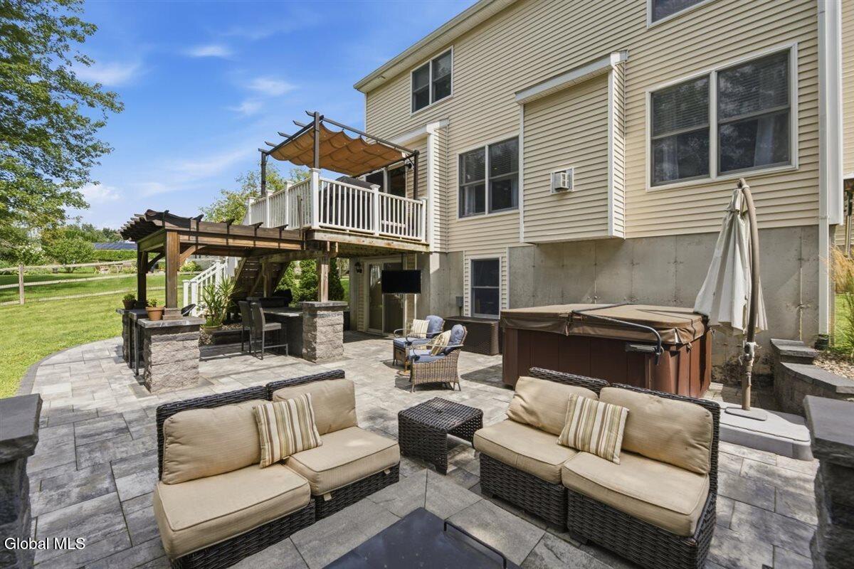 73 Silver Creek Drive Selkirk NY 12158