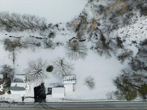 7748 New York 40 Hartford NY 12838