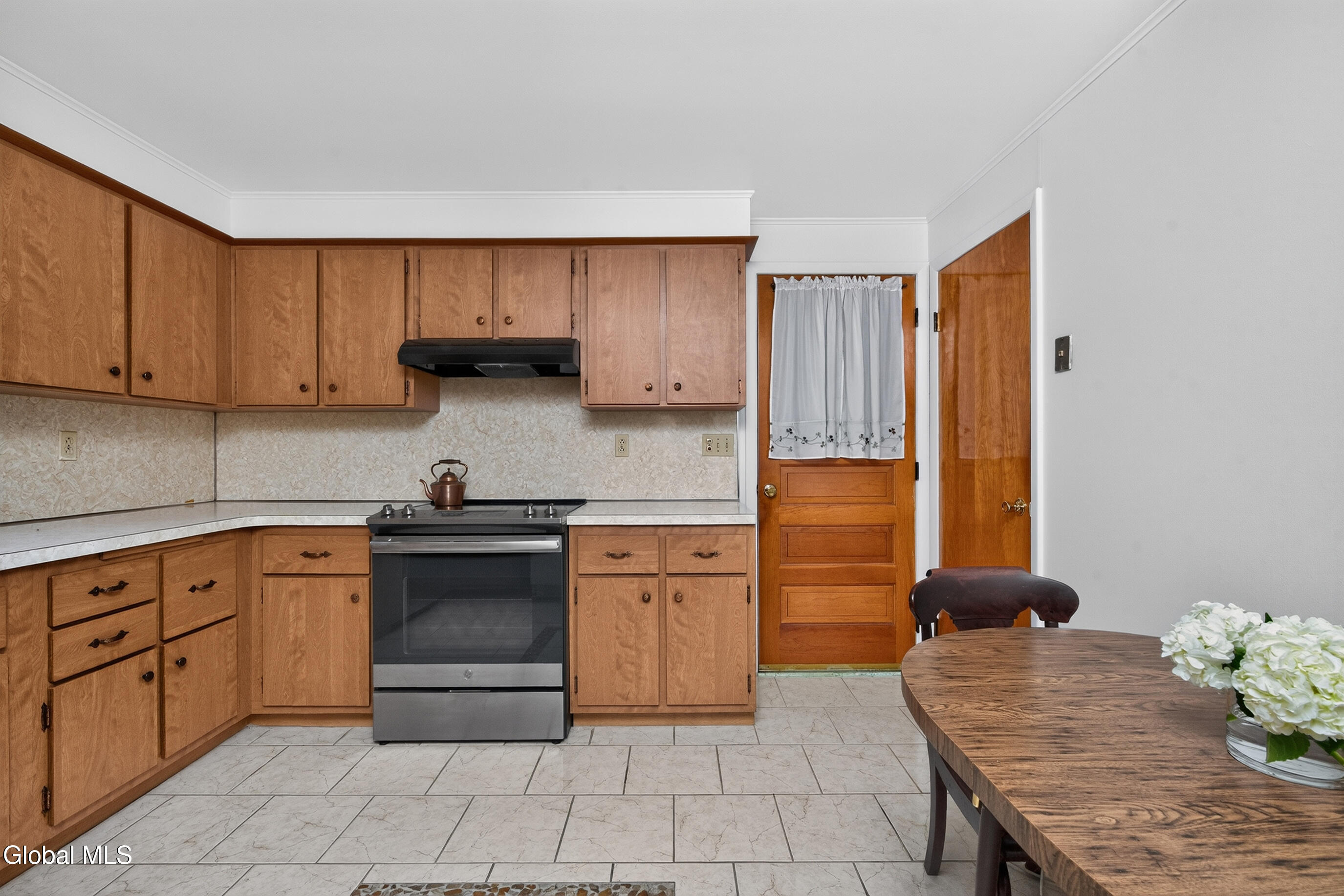 24 Wanda Court East Greenbush NY 12180