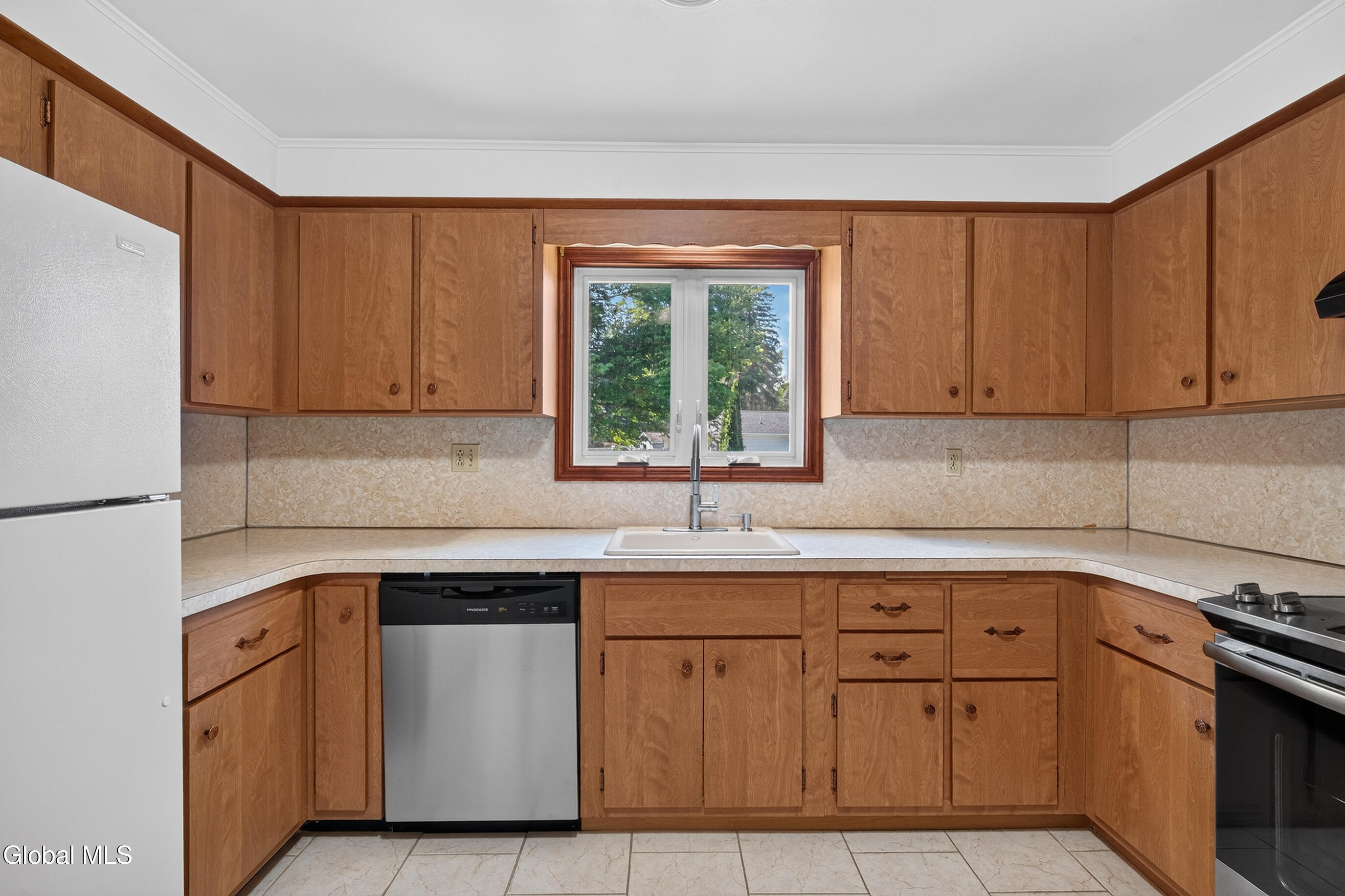 24 Wanda Court East Greenbush NY 12180