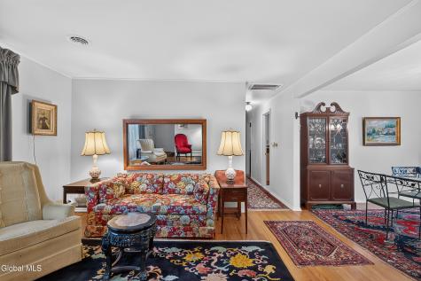 24 Wanda Court East Greenbush NY 12180