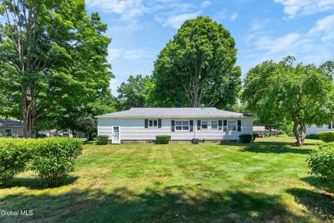 24 Wanda Court East Greenbush NY 12180