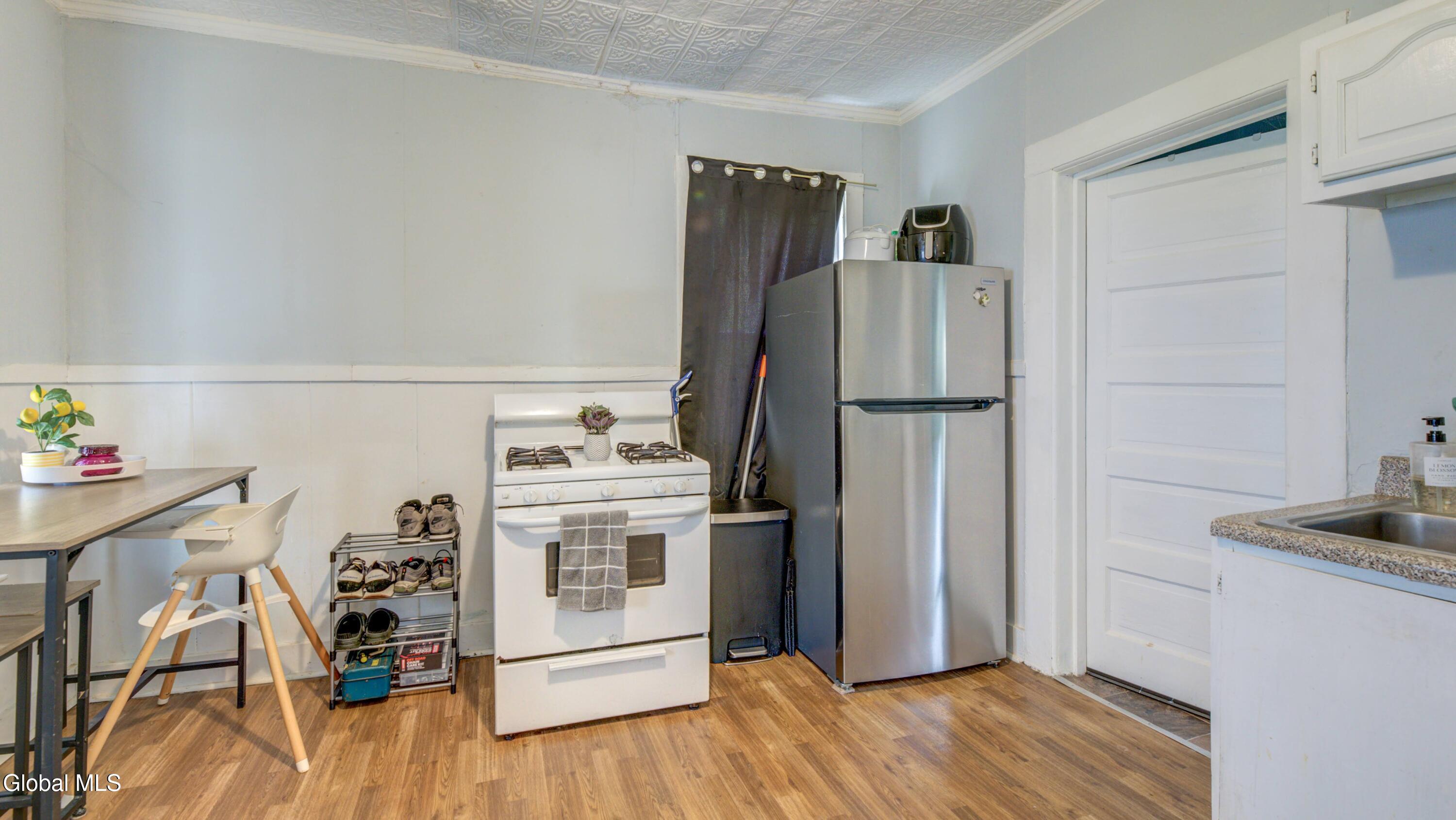 10 Gilbert Street Johnstown NY 12095