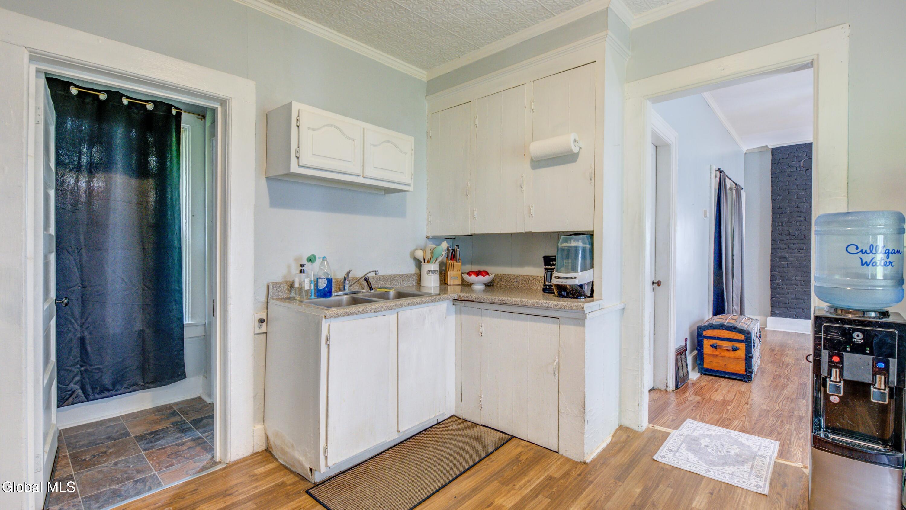 10 Gilbert Street Johnstown NY 12095