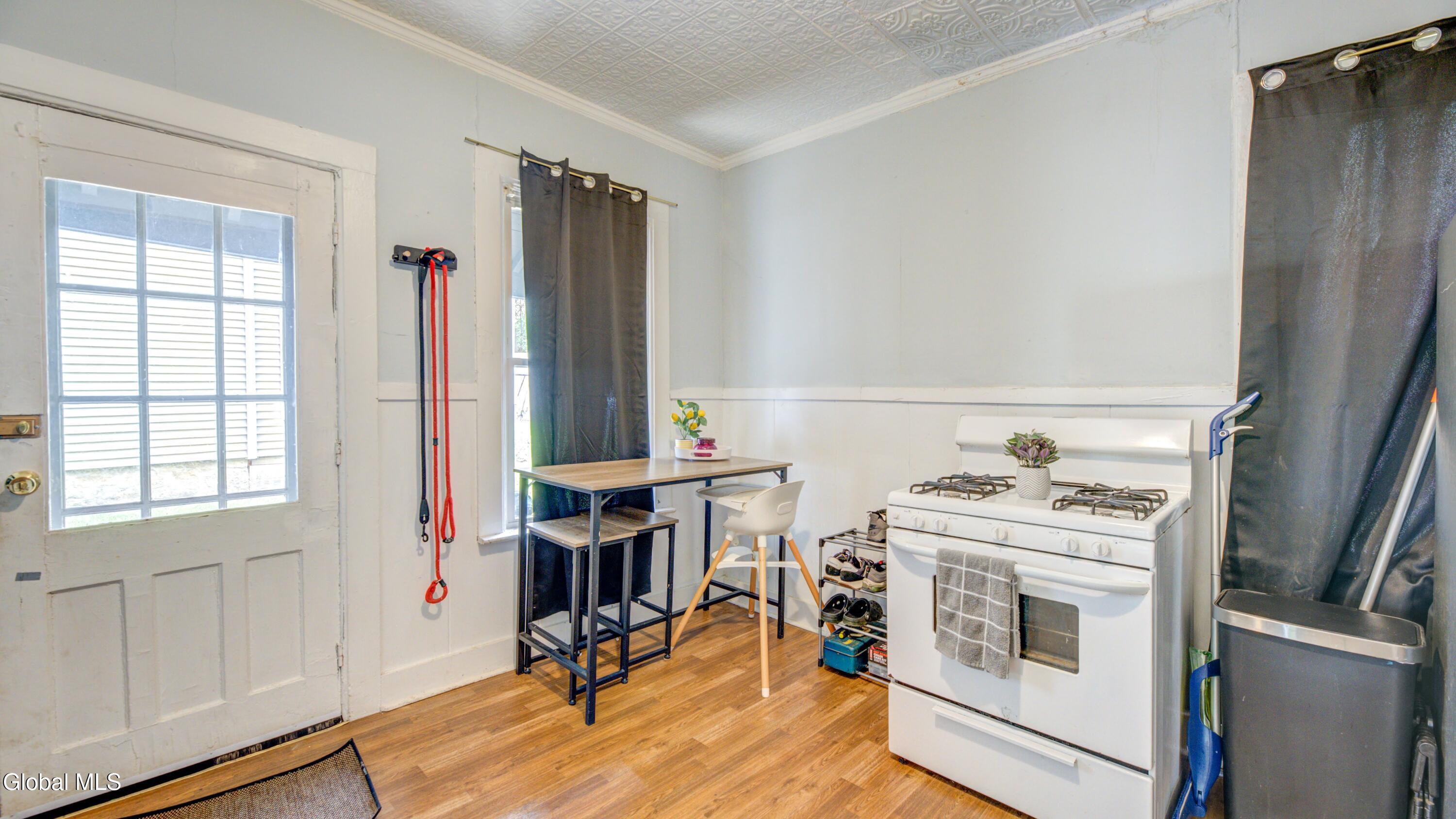 10 Gilbert Street Johnstown NY 12095