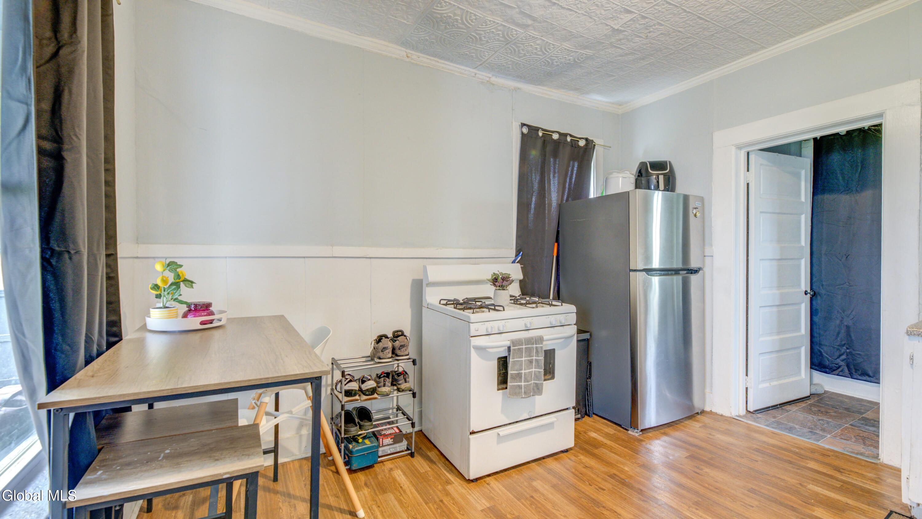 10 Gilbert Street Johnstown NY 12095
