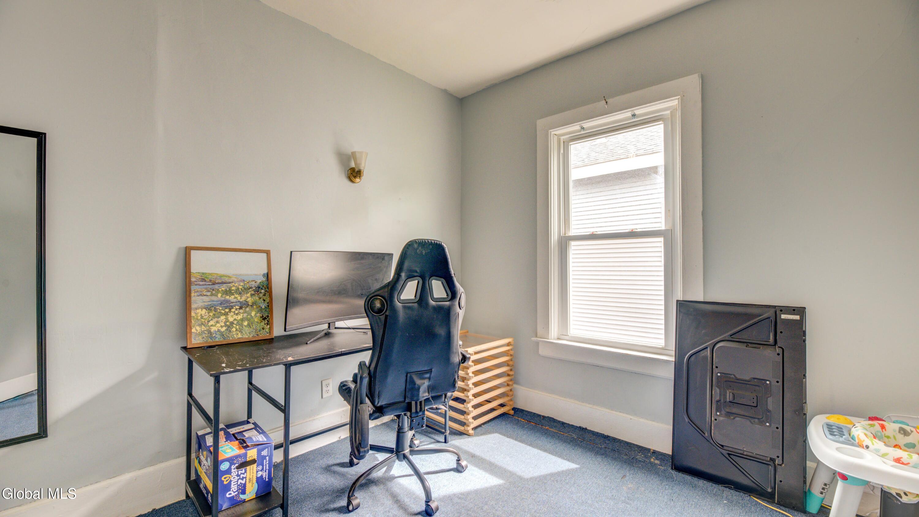 10 Gilbert Street Johnstown NY 12095