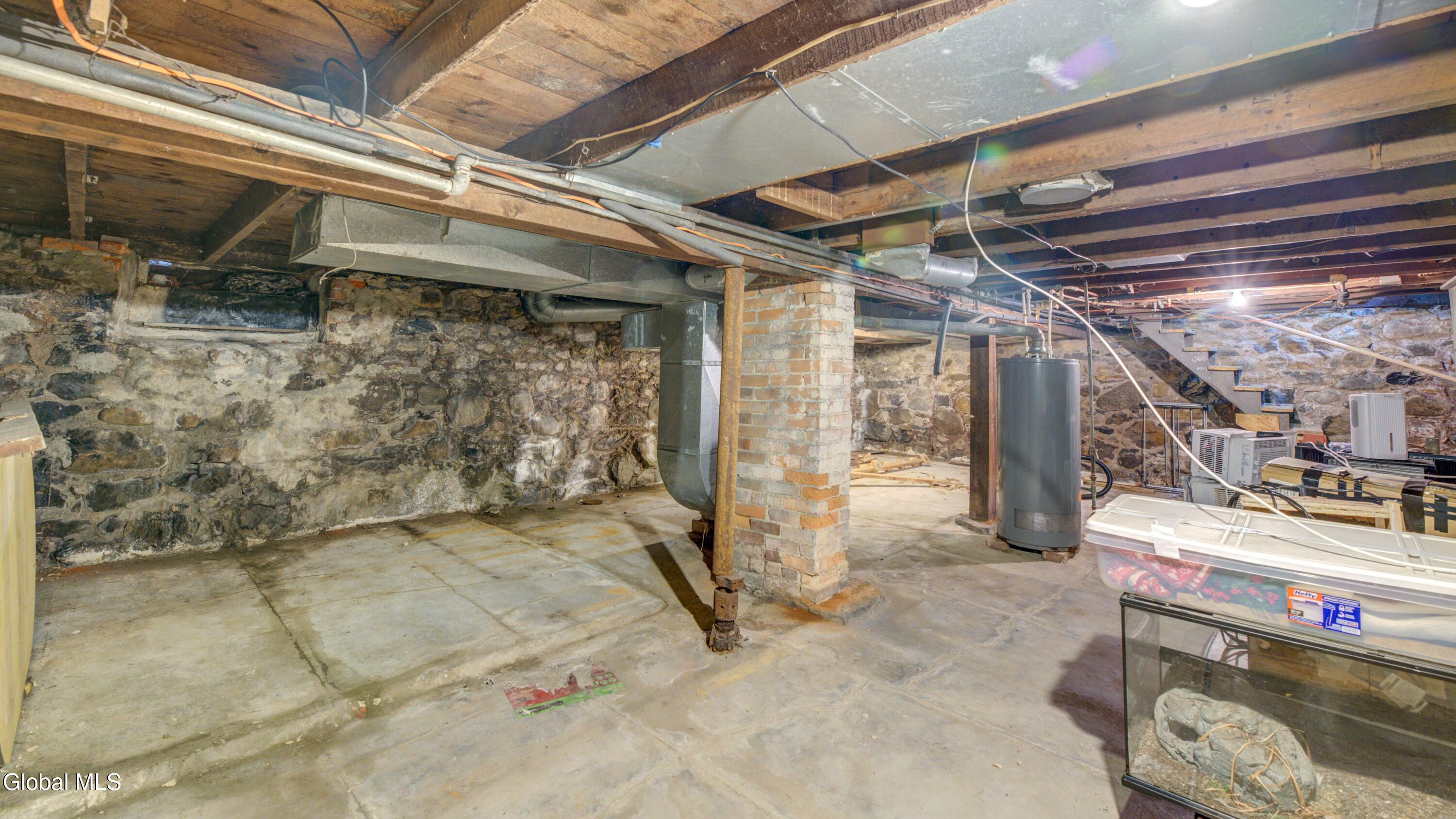 10 Gilbert Street Johnstown NY 12095