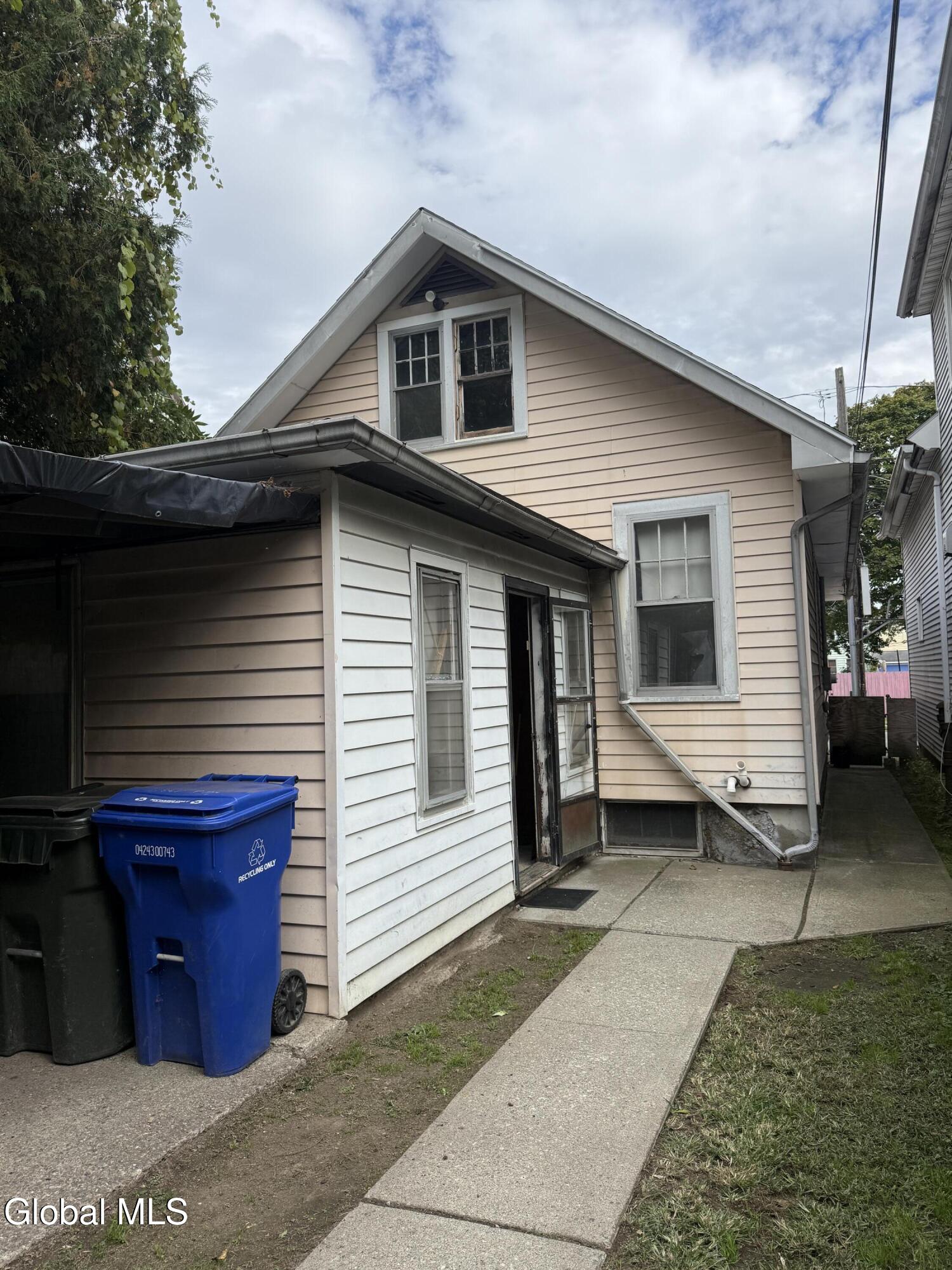1887 9th Avenue Watervliet NY 12189