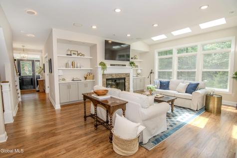 3 Iris Drive Saratoga Springs NY 12866