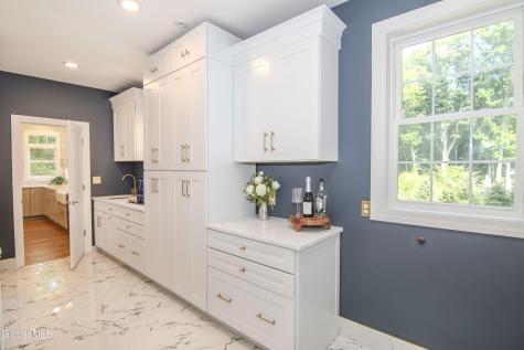3 Iris Drive Saratoga Springs NY 12866