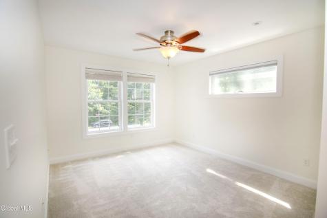3 Iris Drive Saratoga Springs NY 12866