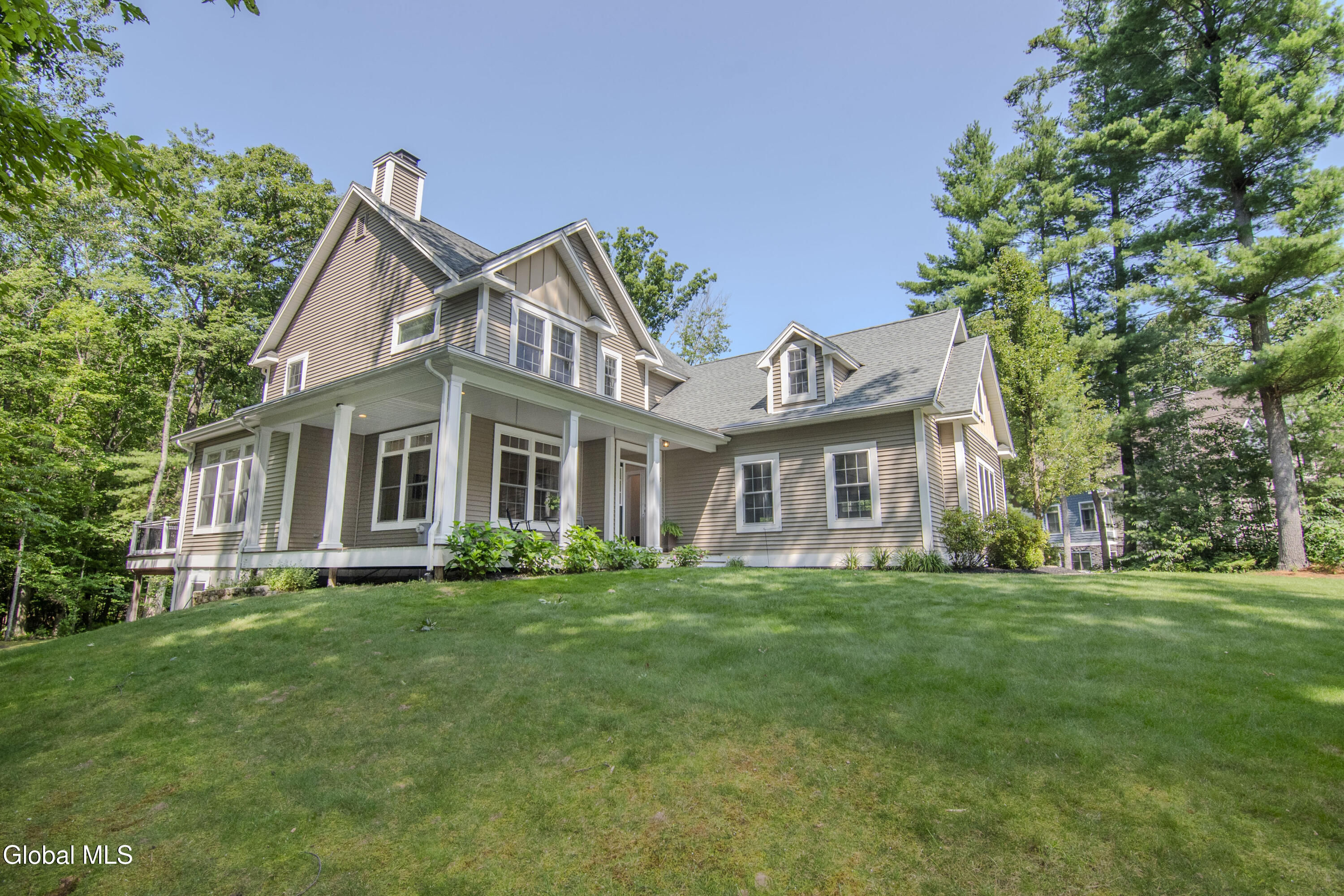 3 Iris Drive Saratoga Springs NY 12866