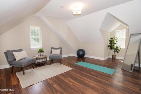 3 Iris Drive Saratoga Springs NY 12866