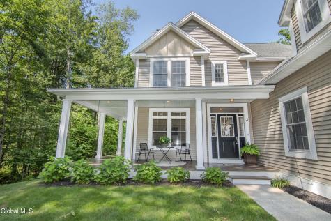 3 Iris Drive Saratoga Springs NY 12866