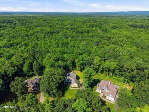 3 Iris Drive Saratoga Springs NY 12866