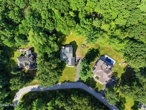 3 Iris Drive Saratoga Springs NY 12866