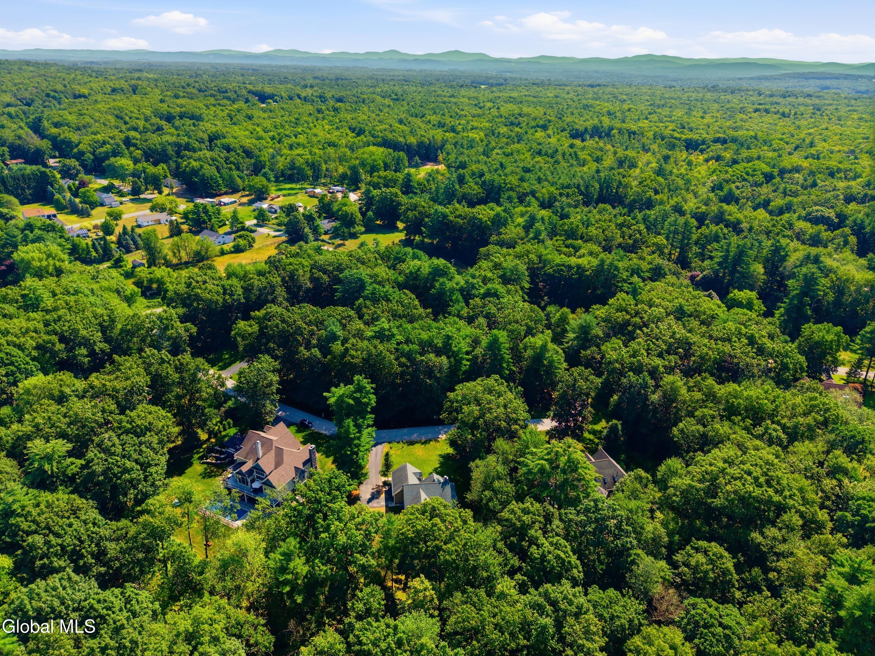 3 Iris Drive Saratoga Springs NY 12866
