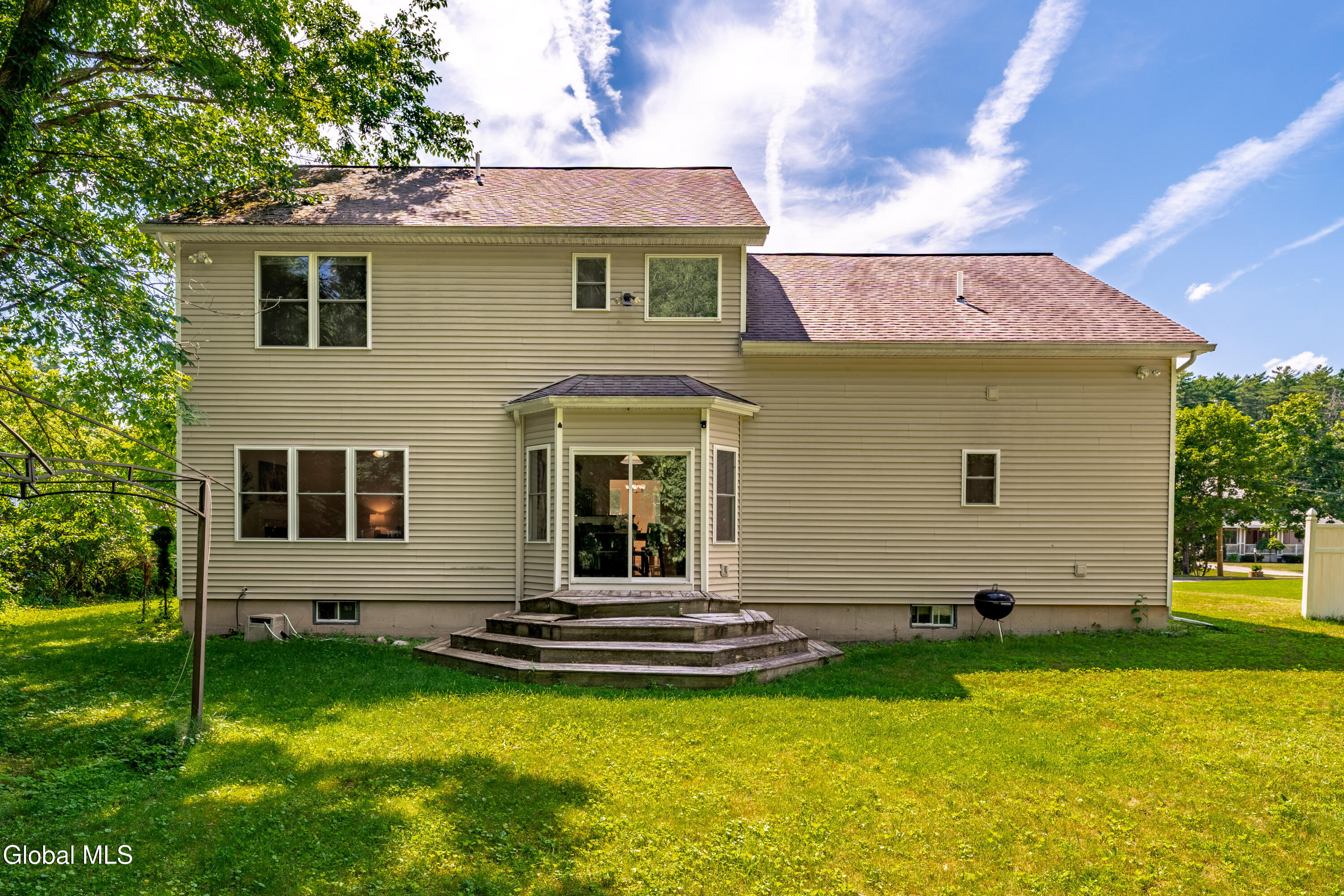 8 Mokasha Square Saratoga Springs NY 12866