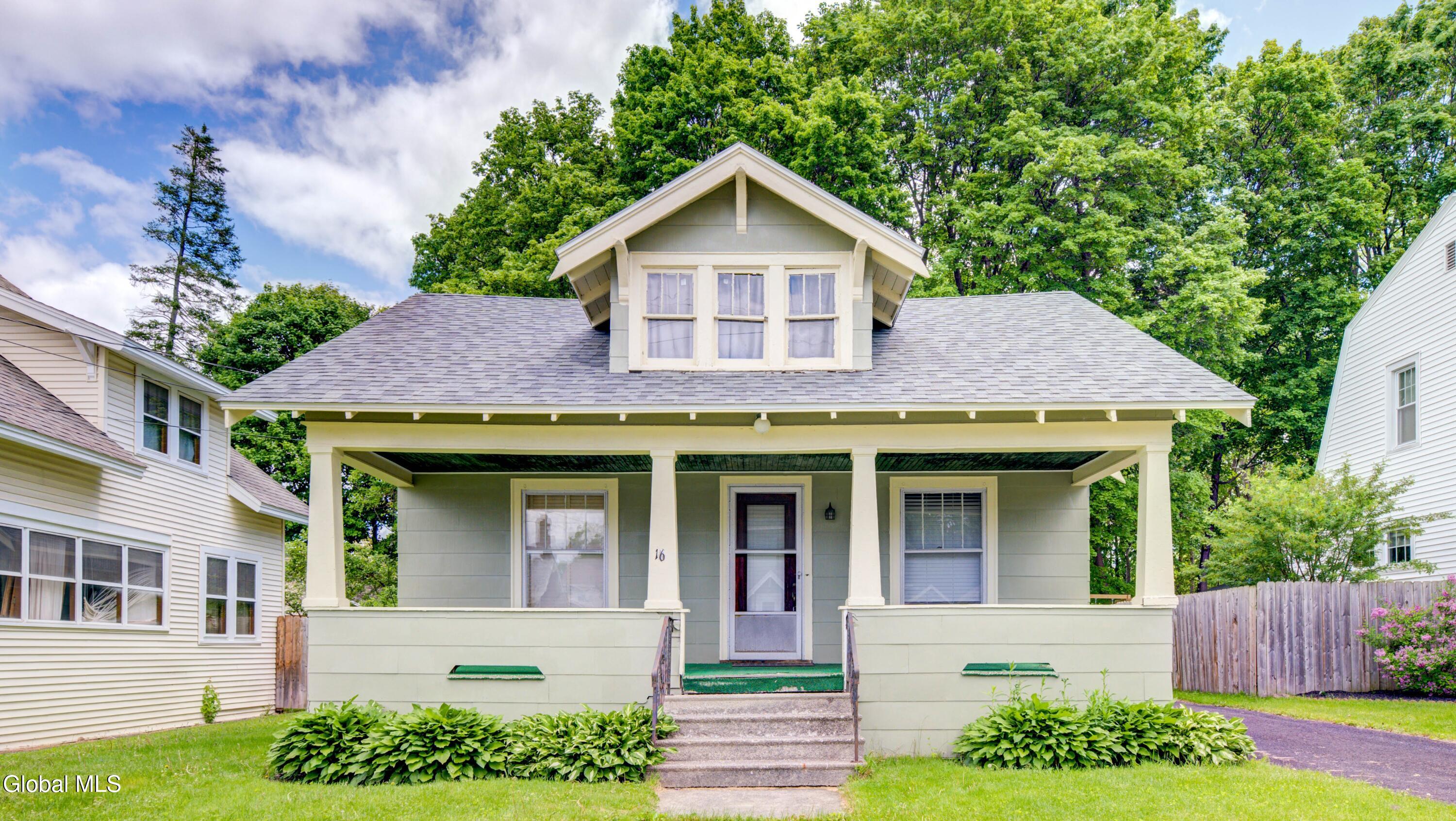 16 N Hollywood Avenue Gloversville NY 12078