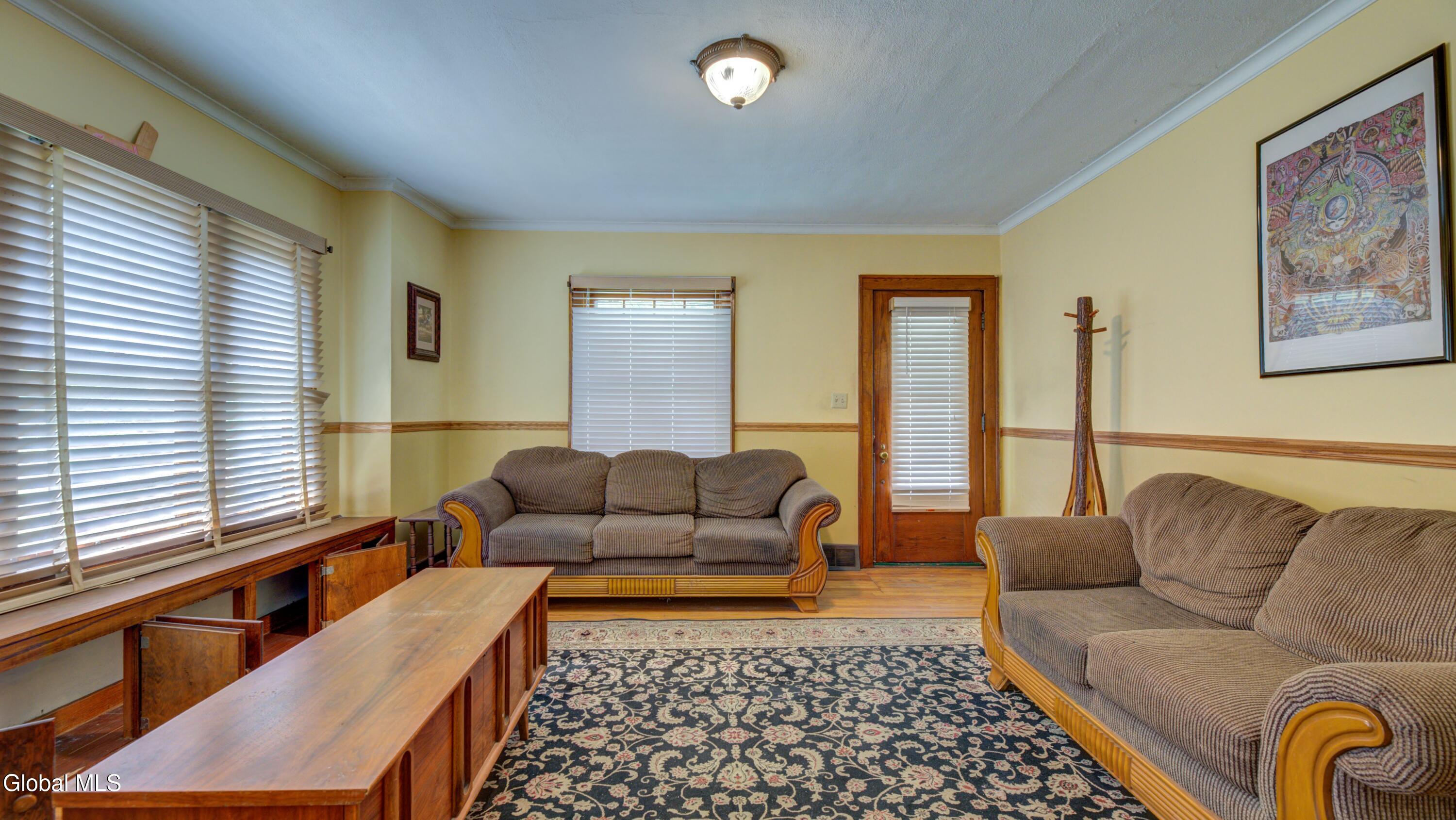 16 N Hollywood Avenue Gloversville NY 12078