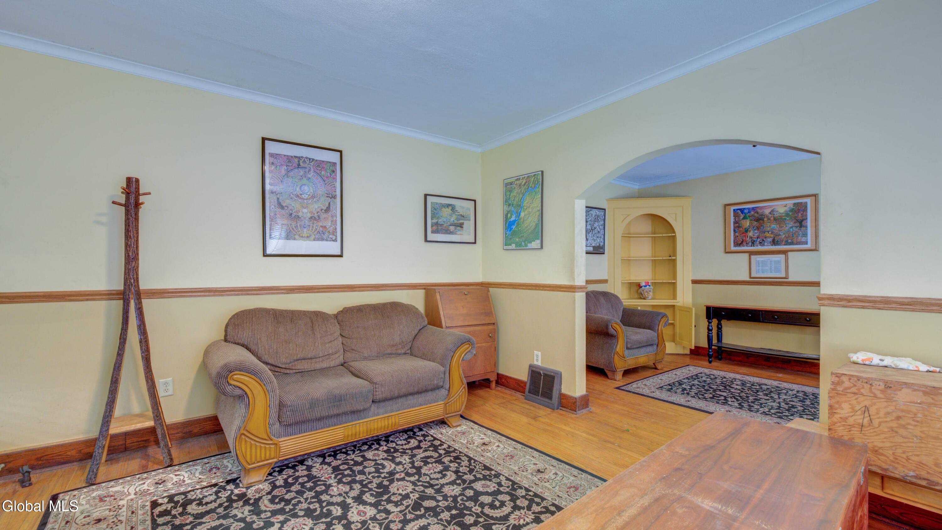 16 N Hollywood Avenue Gloversville NY 12078