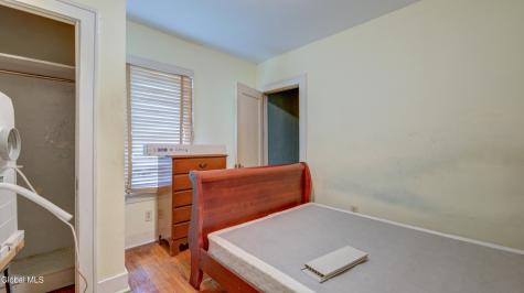 16 N Hollywood Avenue Gloversville NY 12078