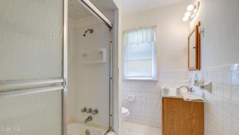 16 N Hollywood Avenue Gloversville NY 12078