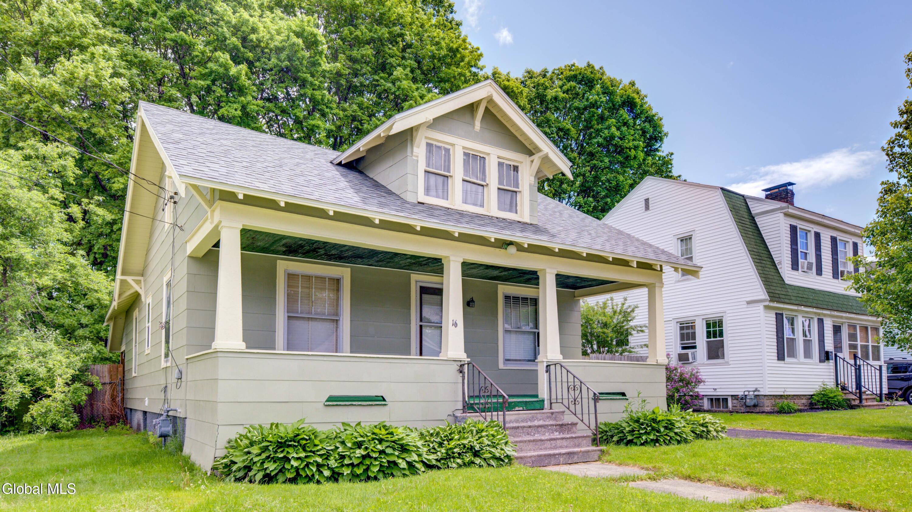 16 N Hollywood Avenue Gloversville NY 12078
