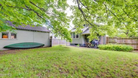 16 N Hollywood Avenue Gloversville NY 12078