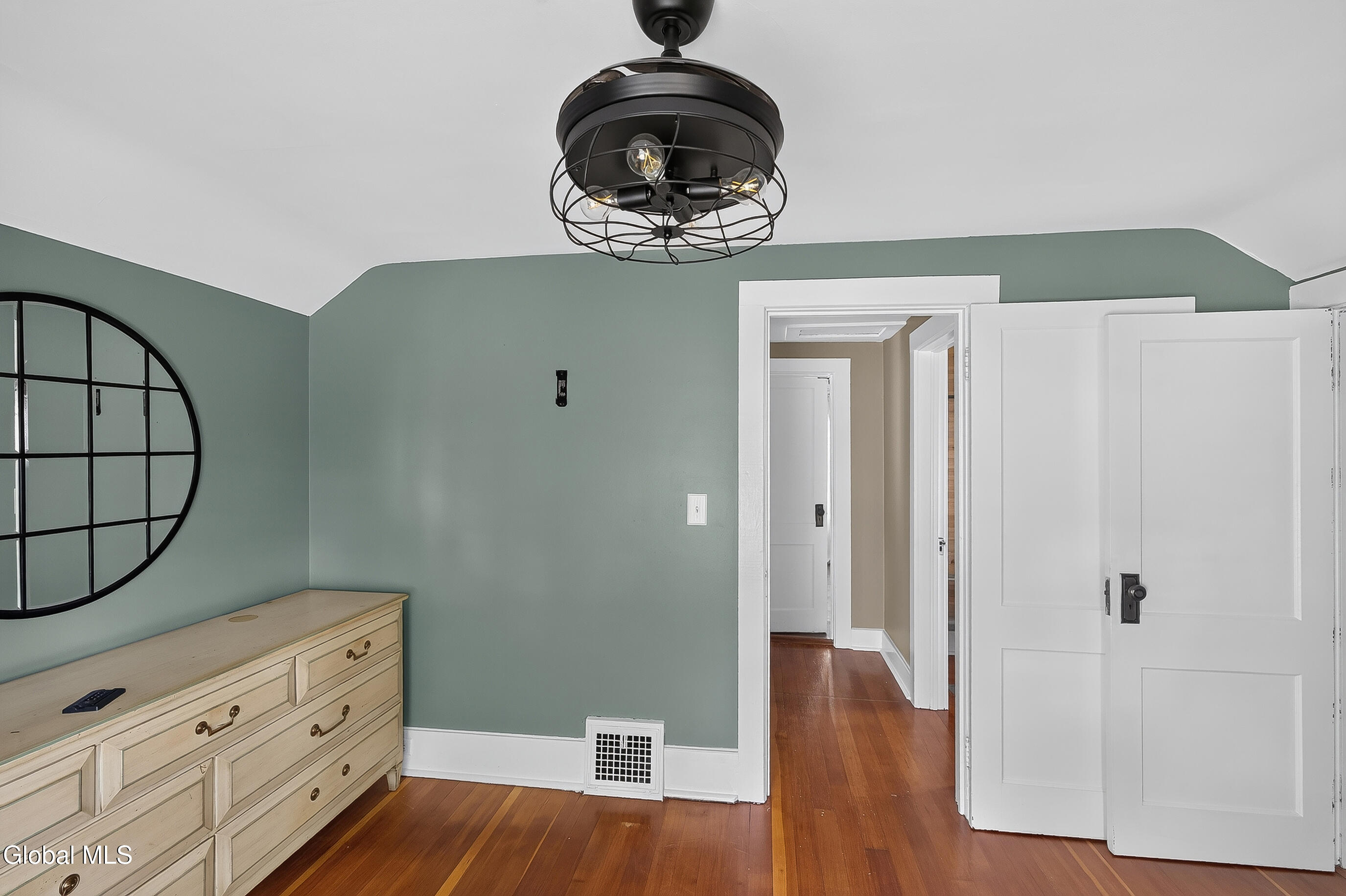 73 Chatham Street Nassau NY 12123