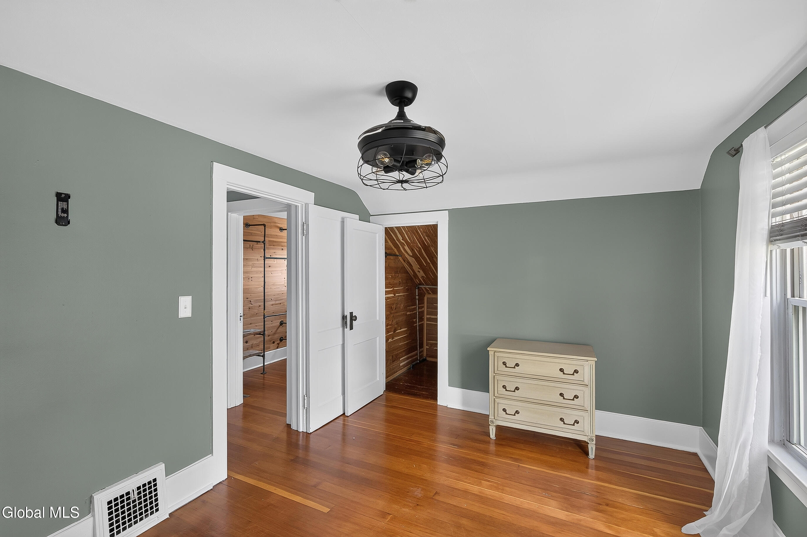 73 Chatham Street Nassau NY 12123