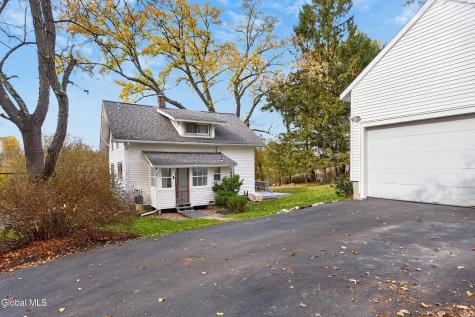 73 Chatham Street Nassau NY 12123