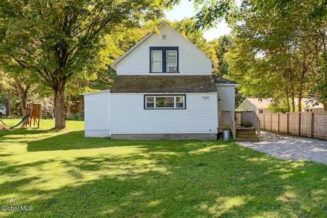11 Griswald Street Nassau NY 12123
