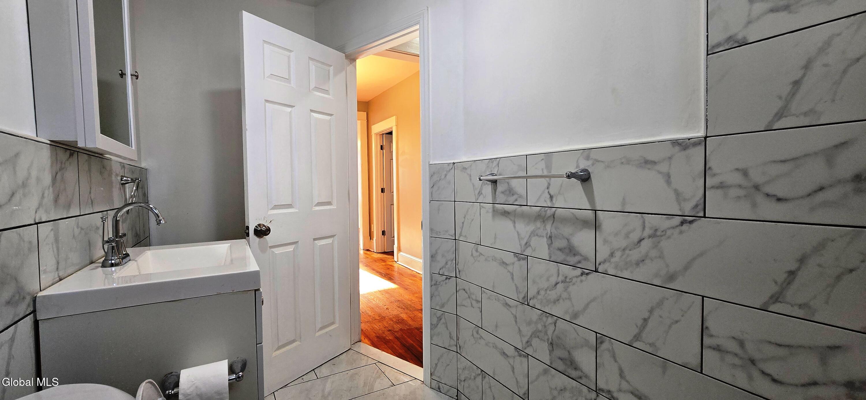 23 Albion Avenue Albany NY 12209