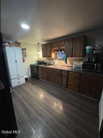 348 Gardinier Street Schenectady NY 12306