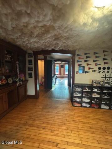 348 Gardinier Street Schenectady NY 12306