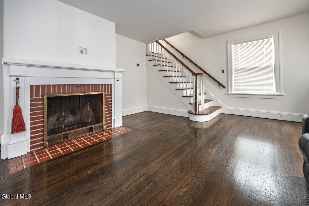 191 S Main Avenue Albany NY 12208