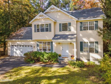 35 Whirlaway Boulevard Gansevoort NY 12831