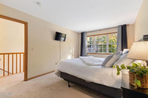 35 Whirlaway Boulevard Gansevoort NY 12831