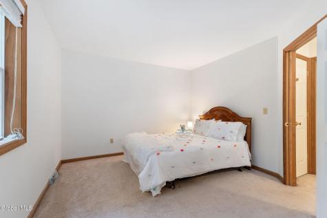 35 Whirlaway Boulevard Gansevoort NY 12831